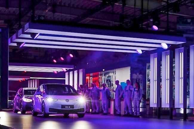Volkswagen muestra de forma virtual su stand del Salón de Ginebra, que se canceló por el Covid-19