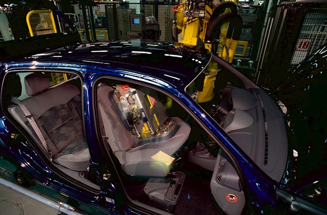 Renault retomará desde este martes la actividad en sus plantas de Valladolid y Sevilla