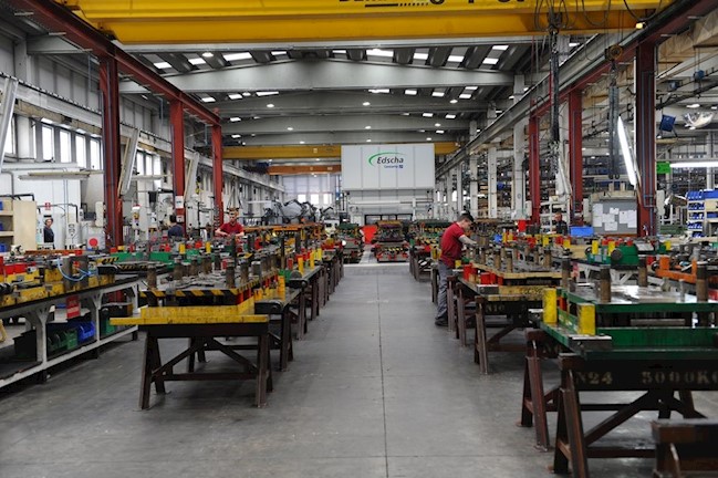 Edscha (Gestamp) aplica un ERTE a 455 trabajadores de la planta de Guarnizo (Cantabria)