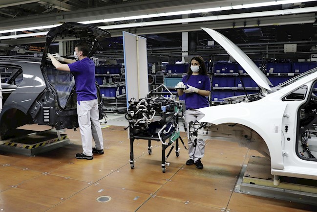 Volkswagen reiniciará progresivamente la actividad en sus fábricas a partir de la semana que viene