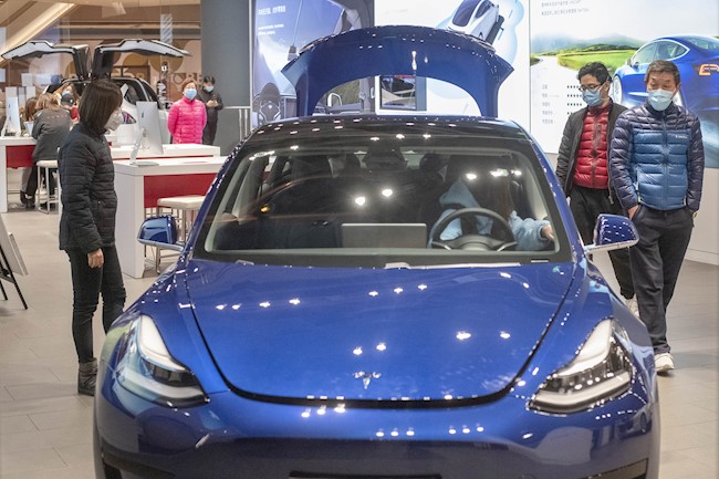 Tesla espera reiniciar este viernes su producción en Estados Unidos