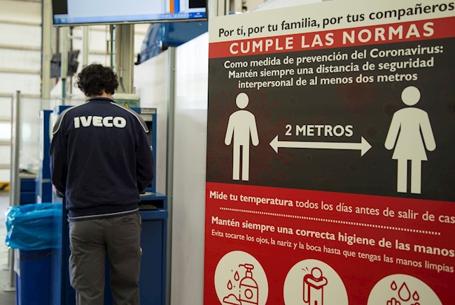 Iveco toma la temperatura a sus empleados en la reactivación de sus plantas de Madrid y Valladolid