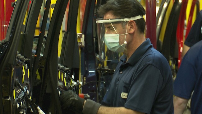 Ford y sindicatos retoman este martes las negociaciones del ERE en la planta de Almussafes