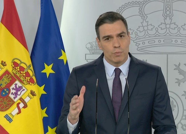 Sánchez dice que está en "permanente interlocución" con Nissan ante el futuro de su planta en Barcelona