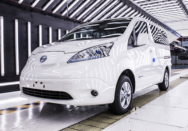 Industria lamenta el cierre de Nissan Barcelona y propone garantizar la actividad industrial