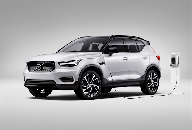 Volvo actualiza la gama de su XC40 Recharge híbrido enchufable con una versión de 211 caballos