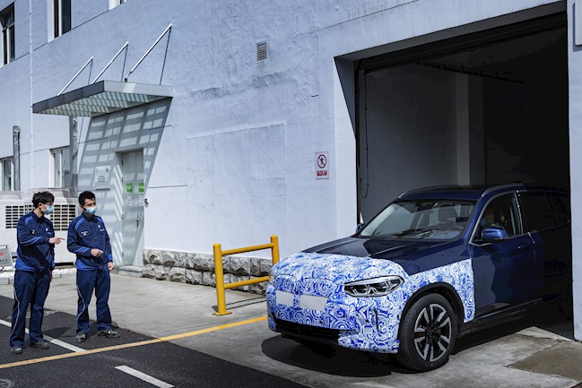BMW comenzará tras el verano la producción del eléctrico iX3 en China, que llegará a finales de año