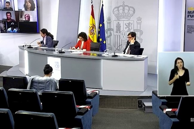 El Gobierno presentará en las "próximas semanas" plan centrado en vehículos de "bajas emisiones"