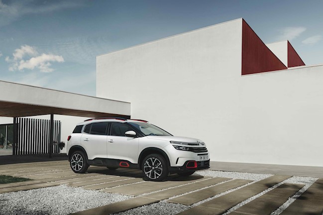 Citroën refuerza el C5 Aircross con un nuevo motor de gasolina de 130 cv y cambio automático EAT8