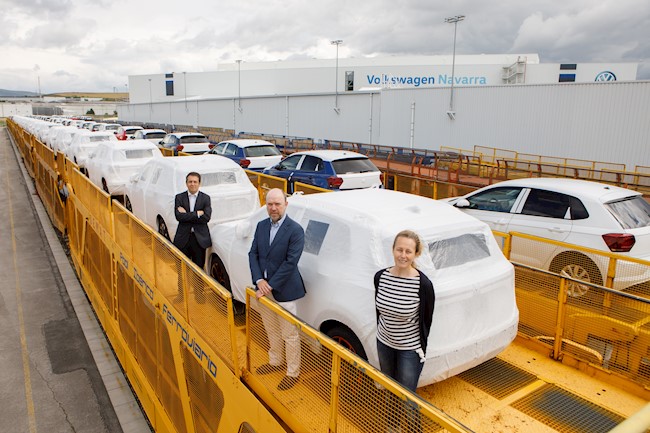 Volkswagen Navarra alcanza en la pandemia su récord histórico de tasa de coches distribuidos por tren