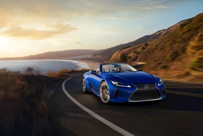Lexus ya admite reservas del descapotable LC 500 Cabrio, que desarrolla 477 caballos