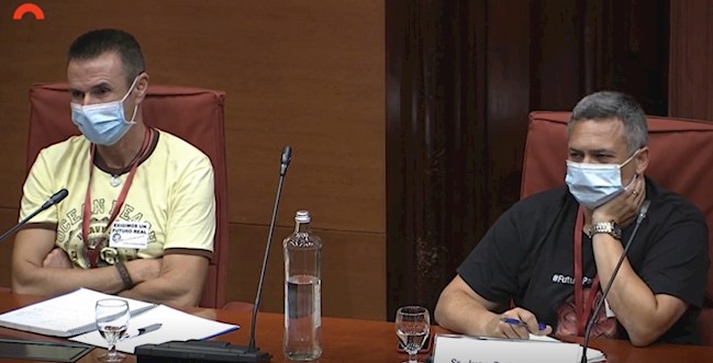 Los trabajadores achacan a las administraciones y a  legislación la marcha de Nissan