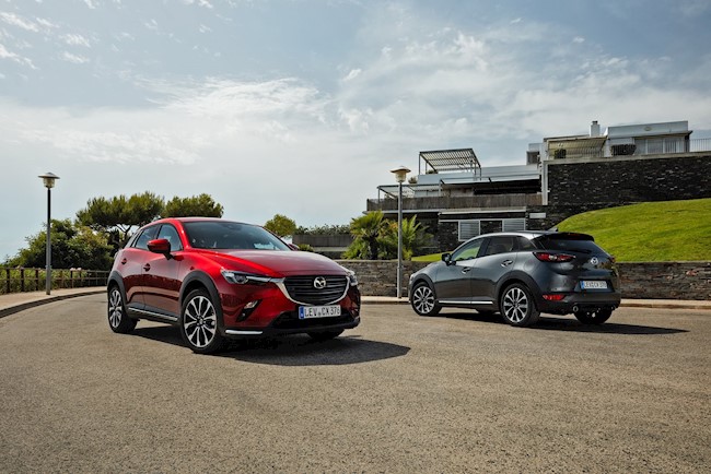 Mazda añade nuevos equipamientos y reduce el consumo del CX-3