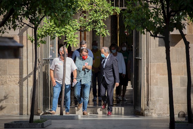 Trabajadores de subcontratas de Nissan se reúnen con Torra y Colau y piden más acción política