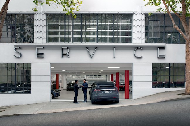 Tesla amplía su red en España con la apertura de dos nuevos centros en Madrid y Valencia