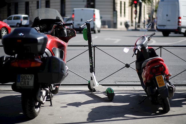 La falta de autonomía y el precio, entre los motivos de usuarios para no comprar una moto eléctrica