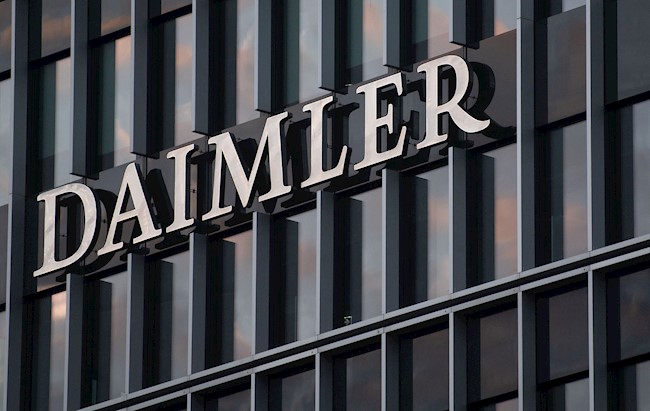 Daimler entra en 'números rojos' en el primer semestre por la caída de la demanda por el Covid-19