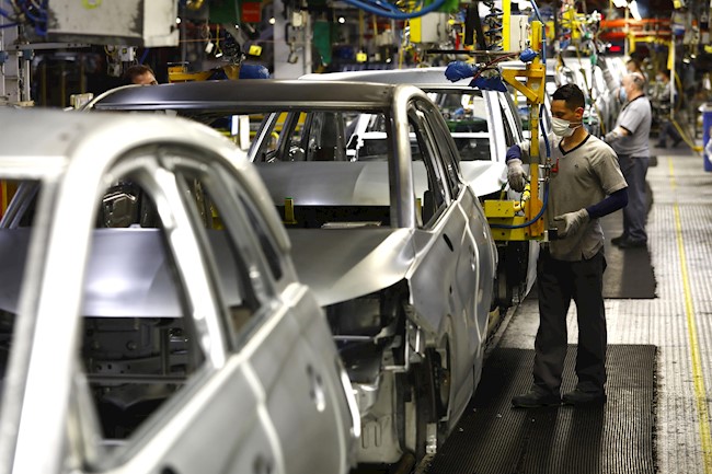 PSA inicia la producción del Citroën ë-C4 y ya fabrica coches eléctricos en todas sus plantas españolas