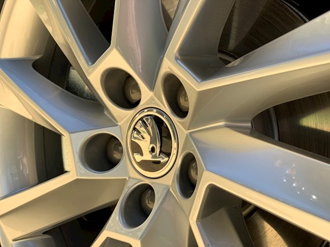 Skoda gana 228 millones en el primer semestre, un 72,3% menos