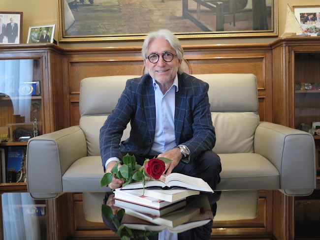 La patronal Foment del Treball celebra el acuerdo entre los sindicatos y Nissan