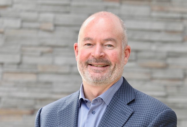 John Stapleton, nuevo director financiero interino de General Motors tras la salida de Suryadevara