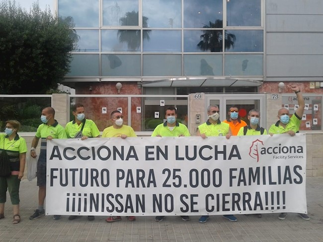 Sindicatos exigen a Acciona que retire el ERE a sus empleados subcontratados por Nissan