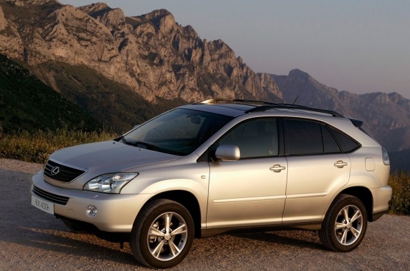 Lexus reivindica su RX 400h, "el primer SUV híbrido de la historia", 15 años después de su lanzamiento