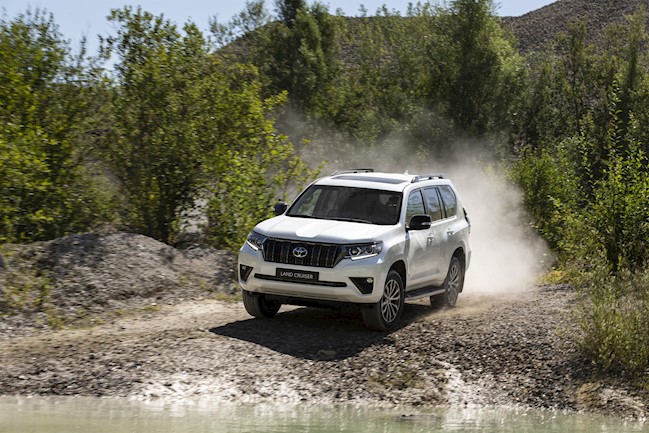 Toyota renueva el Land Cruiser con más potencia y mayor contenido de equipamiento y seguridad