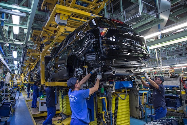 Ford firma con UGT el sexto ERTE en Almussafes, de 15 días en vehículos y 19 en motores hasta diciembre