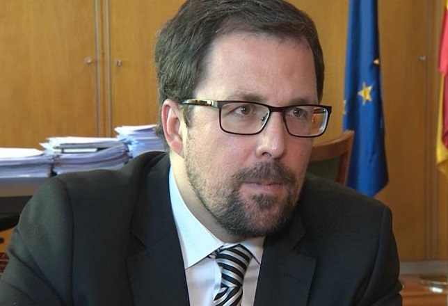 Industria confía en anunciar "próximamente" un proyecto de inversión de baterías en España