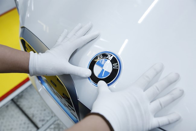 Las ventas mundiales de BMW caen un 12,5% a septiembre y muestran brotes verdes en el trimestre (+8,6%)