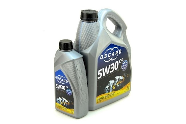 Oscaro lanza su propia marca de aceites para motor