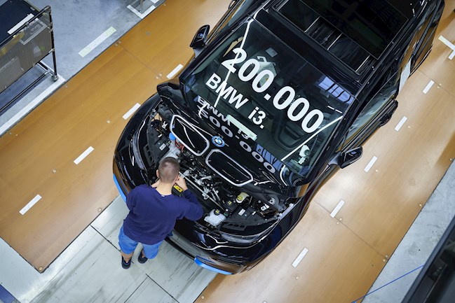 BMW alcanza las 200.000 unidades fabricadas del i3 eléctrico siete años después de su lanzamiento