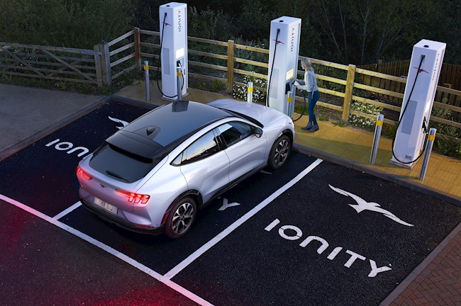 Ford alcanzará antes de 2022 que un 50% de sus ventas en España sean modelos electrificados