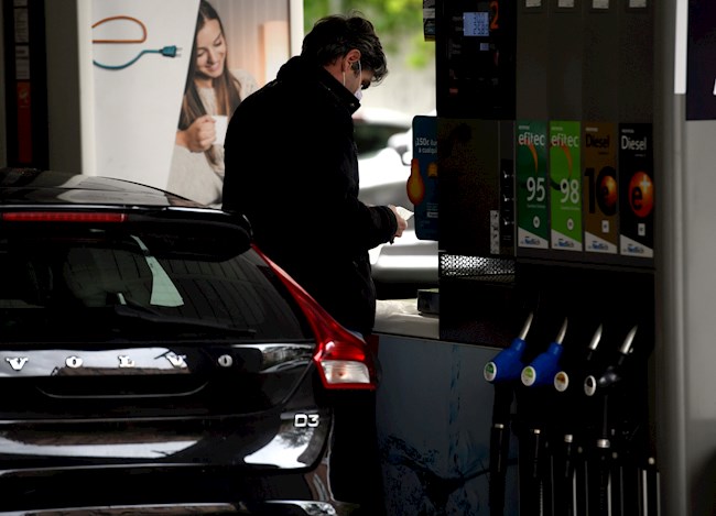 El RACE ve "injusto" que el Gobierno "cargue" con más impuestos a los conductores de modelos diésel