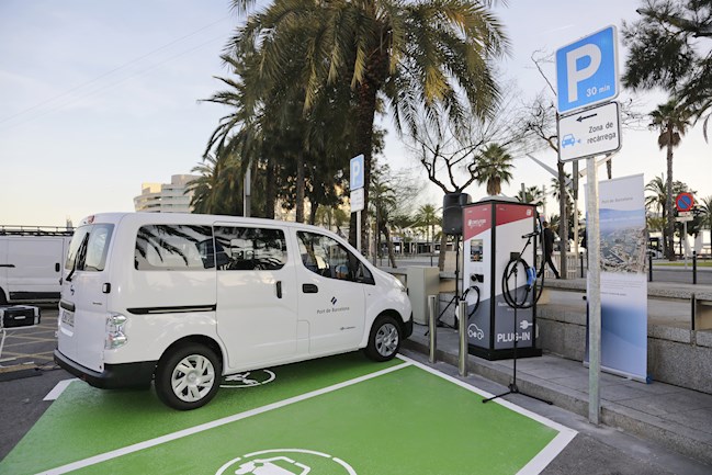 La escasa infraestructura de recarga y el precio, principales razones para no comprar un coche eléctrico