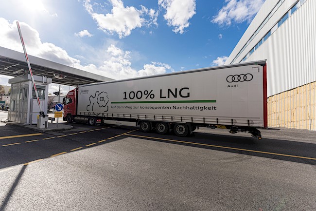 Audi usa camiones de gas natural para reducir un 20% sus emisiones de CO2 en el transporte