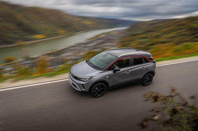 Opel actualiza el Crossland, que llegará a finales de diciembre con motores de diésel y gasolina