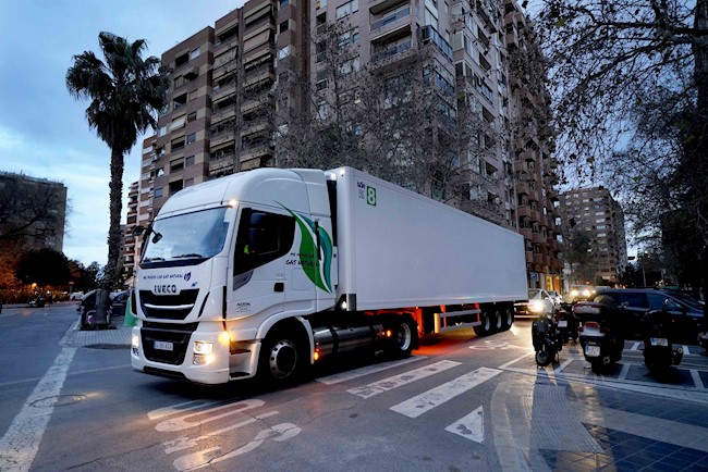 Las ventas de camiones y autobuses caen un 0,2% en octubre en Europa y acumulan un descenso del 23%