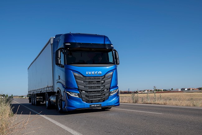 Iveco amplía su oferta de servicios digitales para permitir una conducción más segura