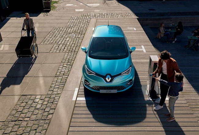 Fabricantes ven "muy lejos" el objetivo de Bruselas con un 0,25% de cuota actual de coches eléctricos