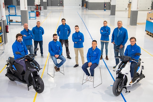 La catalana Ray Electric Motors invierte tres millones en su fábrica y tienda de motocicletas eléctricas