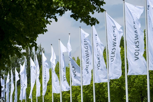 Volkswagen reorganiza su cúpula para centrarse en electromovilidad y respalda el liderazgo de Diess