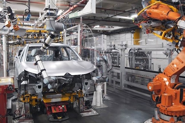 La producción de vehículos en España sube un 8,5% en noviembre, pero acumula un descenso del 21,7%