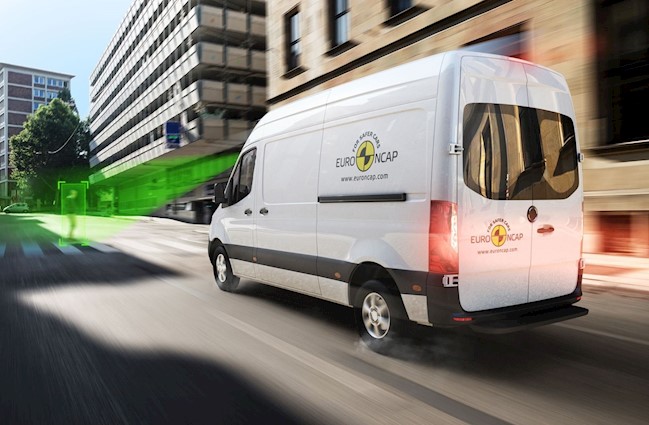 Ford Transit y Volkswagen Transporter reciben la máxima puntuación de seguridad activa de Euro NCAP