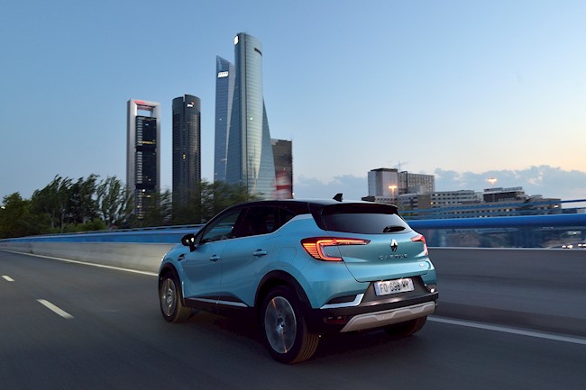 Los 'españoles' Opel Corsa, Peugeot 2008 y Renault Captur, entre los modelos más vendidos en Europa