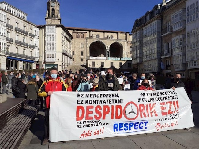 Comités de empresa denuncian despidos de hasta un 15% en Mercedes Vitoria, proveedores y subcontratas