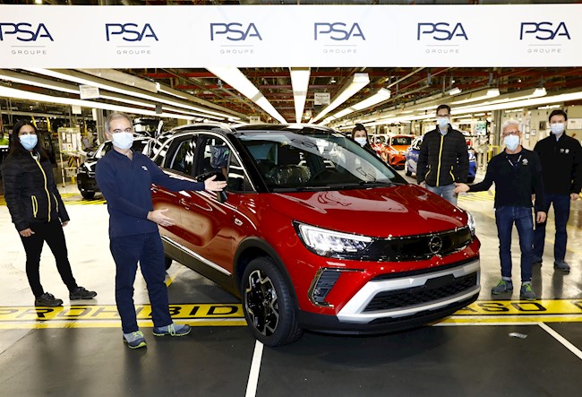 Opel inicia la producción del nuevo Crossland en exclusiva mundial en Zaragoza
