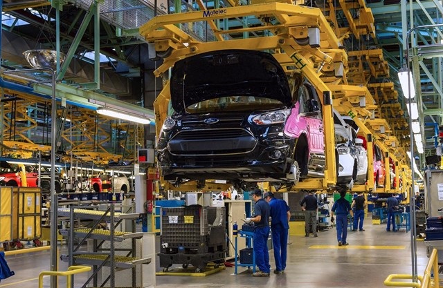 La planta de motores de Ford Almussafes trabajará sábados para compensar el parón por adaptar las líneas