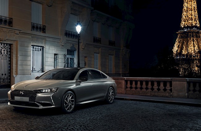 DS destaca las opciones de personalización del DS 9, disponible solo con motor híbrido enchufable